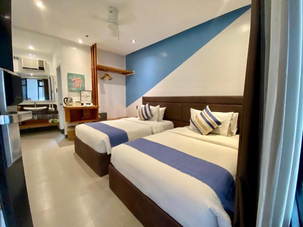 White Breeze Palawan Boutique Hotel Puerto Princesa Exterior photo
